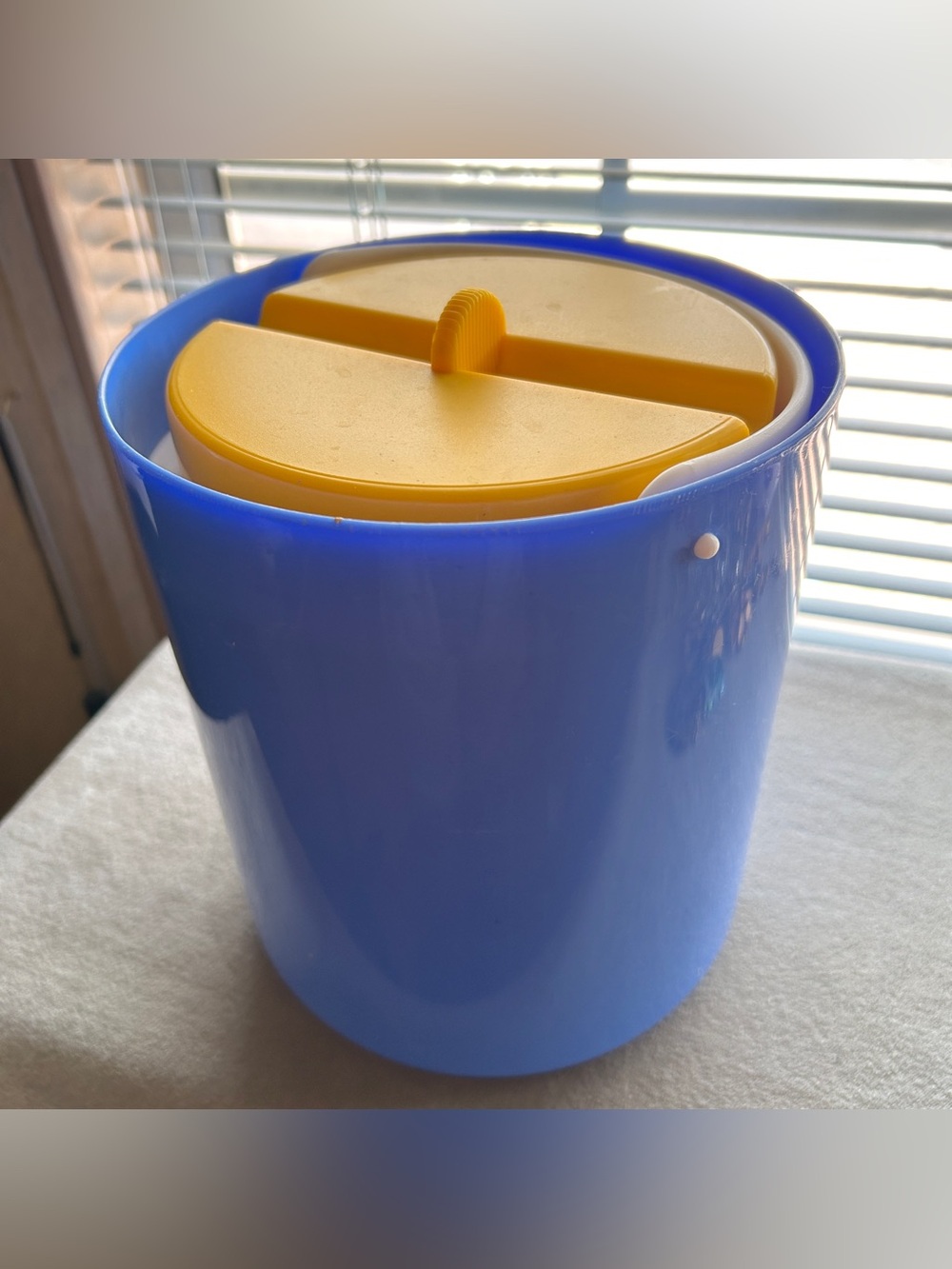 Vintage A.K. DAS Ice Bucket Blue Yellow